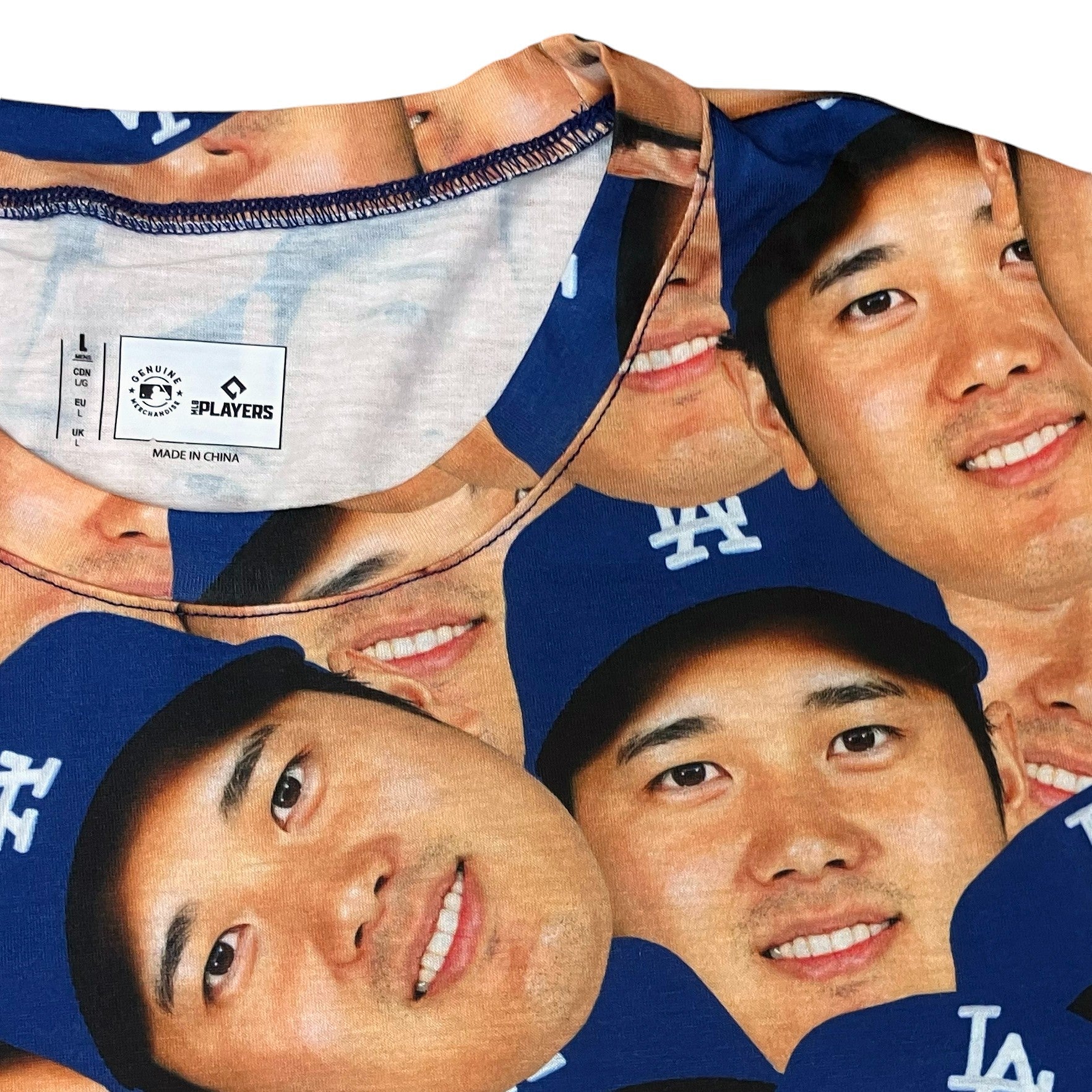 大谷翔平　SHOHEI OHTANI 「顔だらけ」Tシャツ　新品未開封　サイズL 大谷翔平】SHOHEI OHTANI「顔」Tシャツ – US FAN SUPPLY